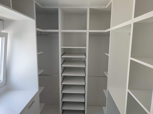 👔 Vestidor a medida en el Barrio de San Vicente, Almería: una habitación transformada por completo