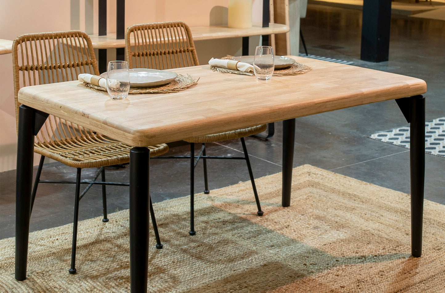 MESA  DE COMEDOR FIJA MOON image 0