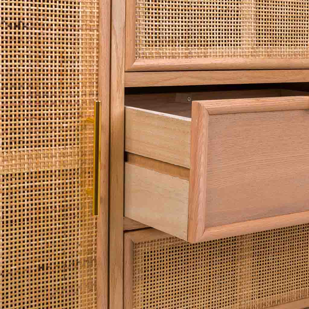 🪵 APARADOR TRENTO – MDF Y REJILLA DE CAÑA, 2 PUERTAS Y 3 CAJONES, 120x40,5x81 CM