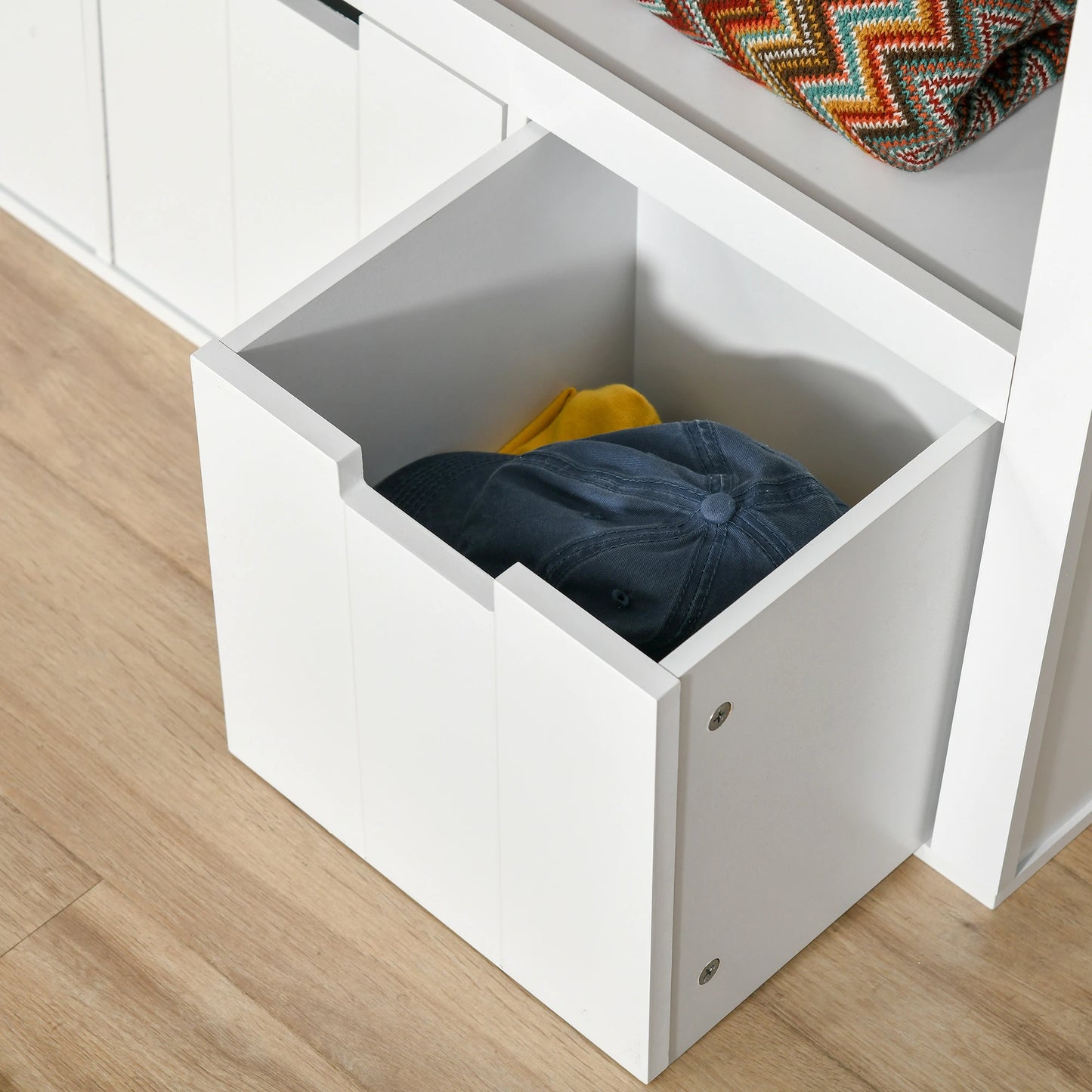 APARADOR DE SALÓN BLANCO CON 3 CAJONES Y ESTANTES – MODELO NORDIK image 4