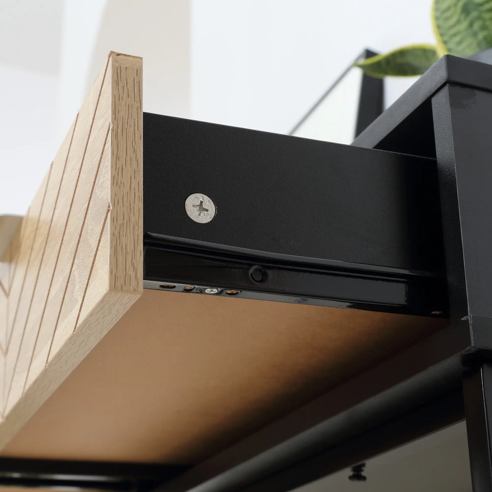 CONSOLA BLACK CARVED LINES image 2