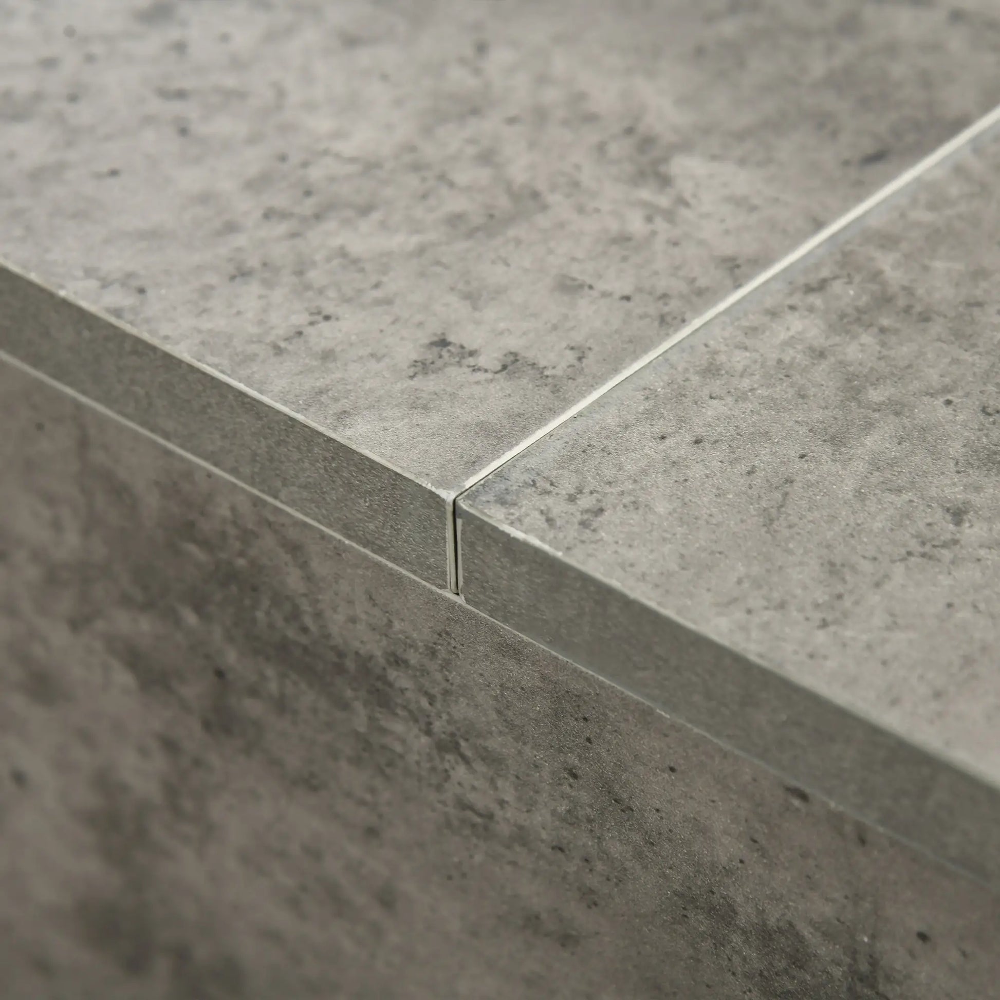 MESA ELEVABLE INDUSTRIAL CON ALMACENAJE image 3