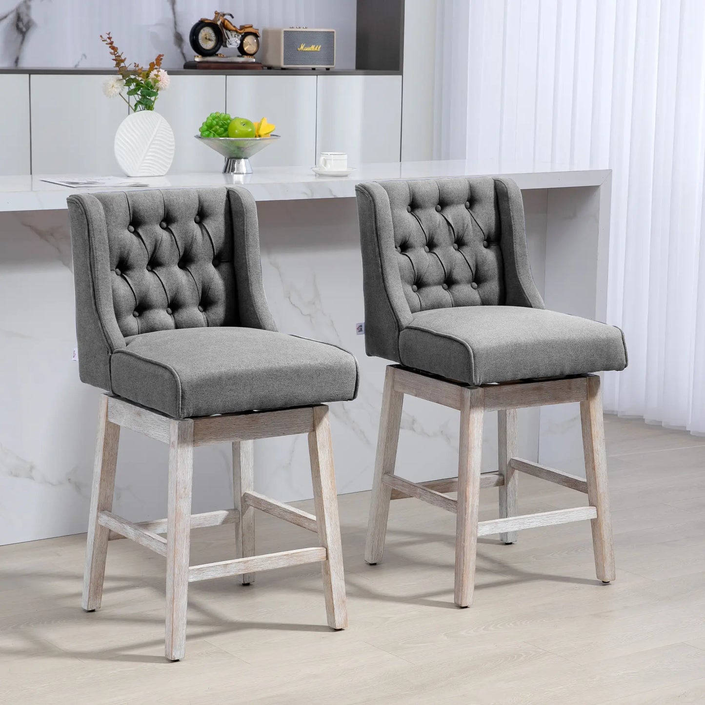 🪑 Juego de 2 Taburetes de Bar con Respaldo Giratorio 180° – Tapizados en Tela Gris con Patas de Madera de Caucho