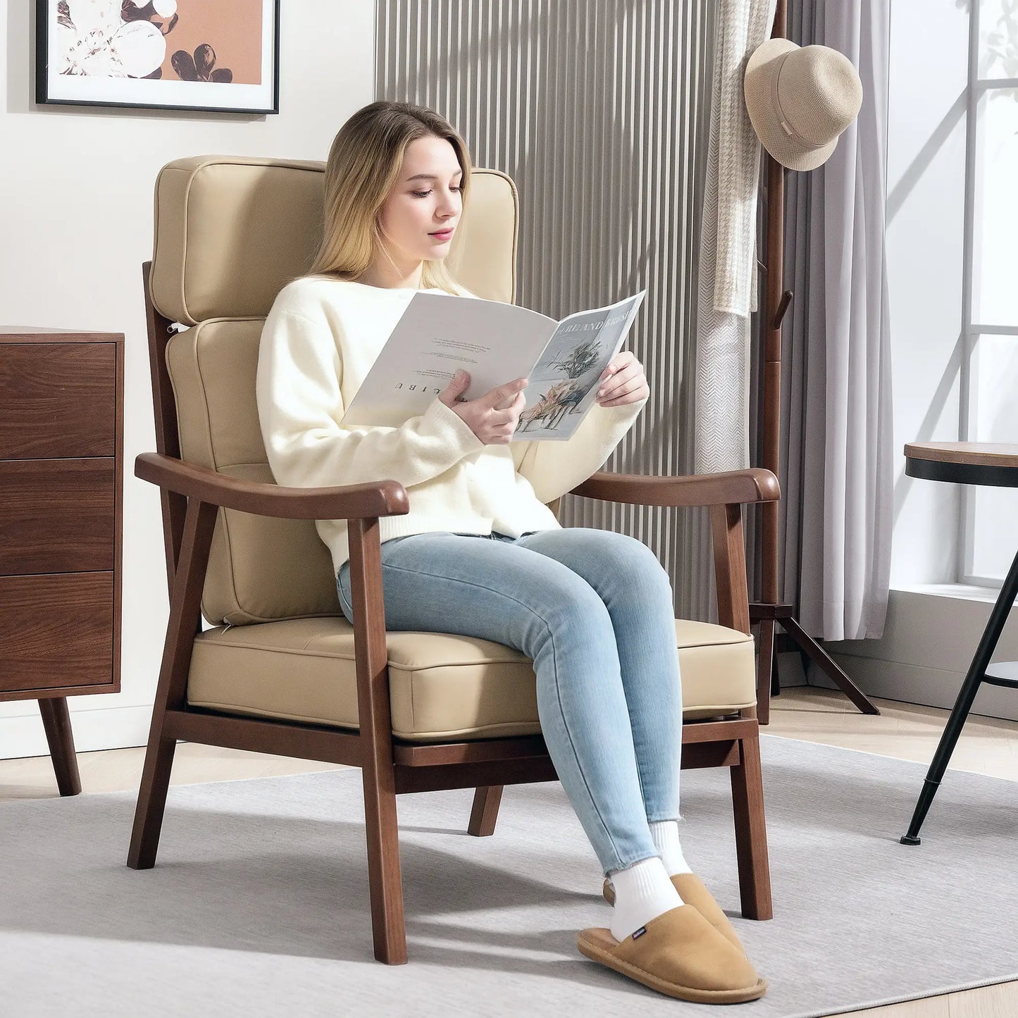 SILLÓN MODELO NOGAL KHAKI – SILLÓN TAPIZADO EN PU image 2