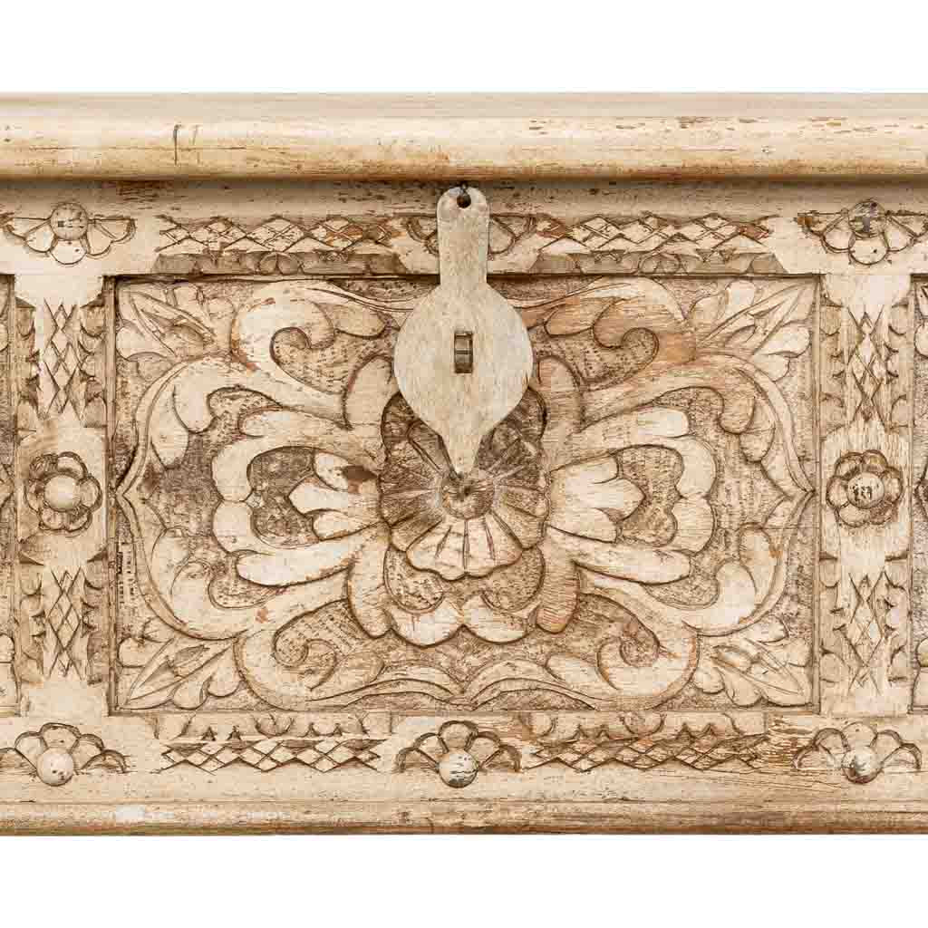 MUEBLE BAÚL BAJO DALIAN ARTESANAL BLANCO DECAPADO image 3