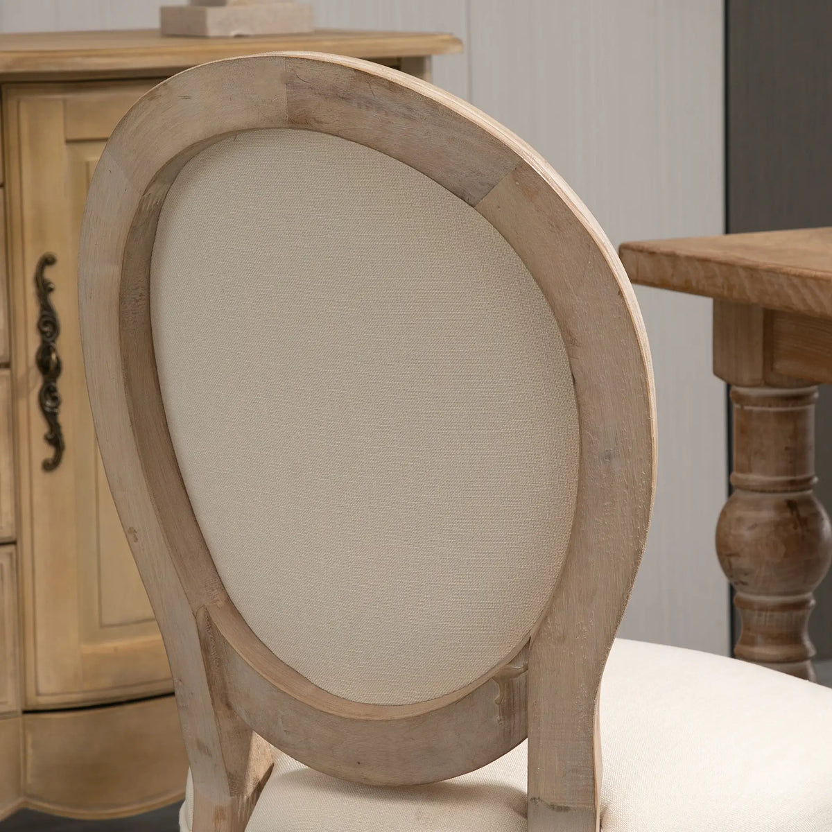 🪑 PACK 2 SILLAS MEDALLÓN VERSALLES – ESTILO LUIS XVI EN BEIGE CON MADERA MACIZA